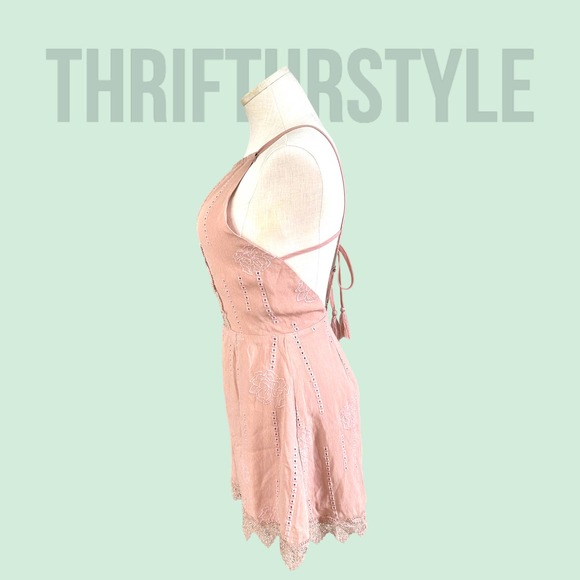 Blush Pink Lace Trim Romper Open Back Tie Spaghetti Strap Cute Casual‎ - Picture 4 of 13